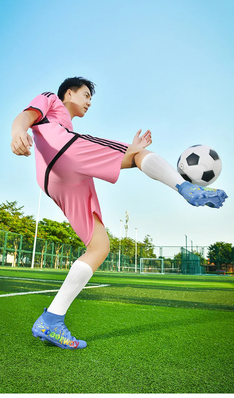 Wholesale Soccer Shoes for Men & Women, Long & Turf Studs Training Footwear for Students on Grass Fields