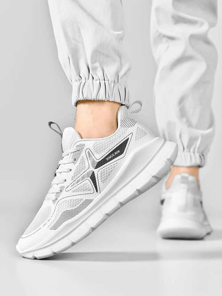 Men's Low-Top Sports Shoes Breathable Lightweight Comfortable Wear-Resistant Thick Bottom Versatile Fashionable Heightening Shoe
