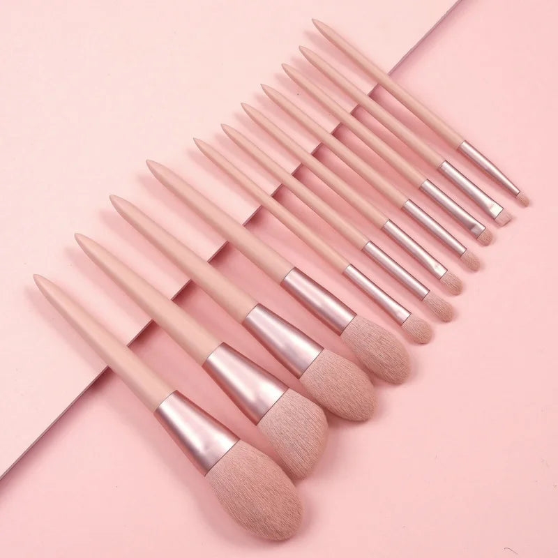 11Makeup brush set with soft bristles, blush brush, powder brush, complete set of beauty tools for setting makeup