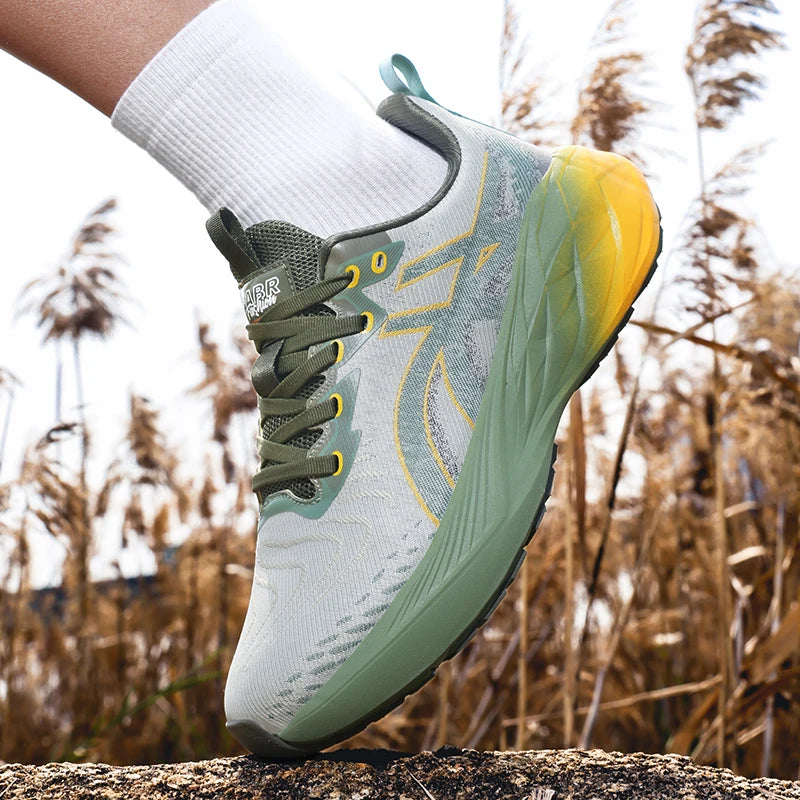 Men's sports shoes new casual comfortable fashion versatile thick soled wear-resistant breathable running leisure sports shoes