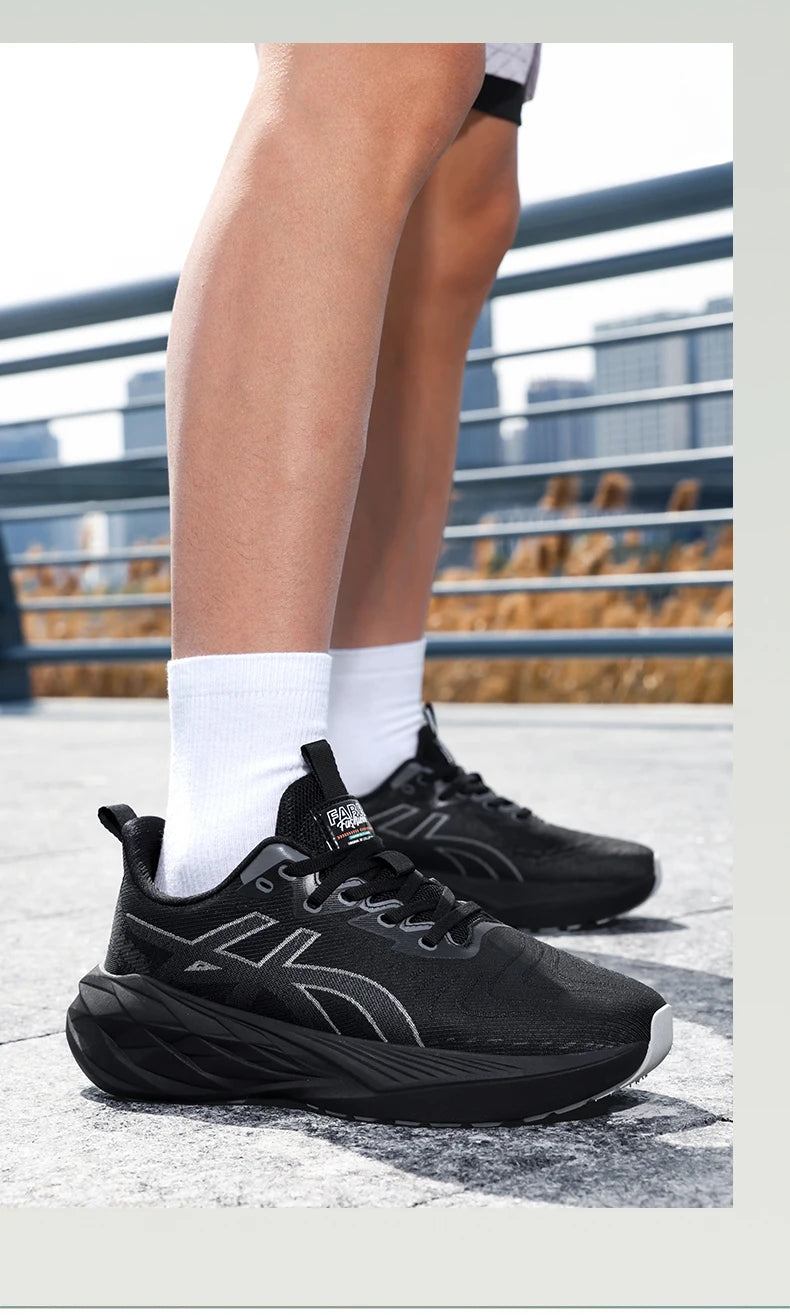 Men's sports shoes new casual comfortable fashion versatile thick soled wear-resistant breathable running leisure sports shoes