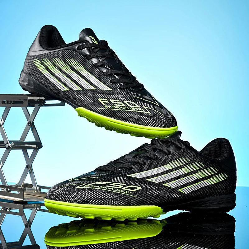 New Men Football Boots Professional Comfortable Sports Shoes Soccer Shoes Boys Sneakers Match Ankle Non-Slip TF/FG Unisex
