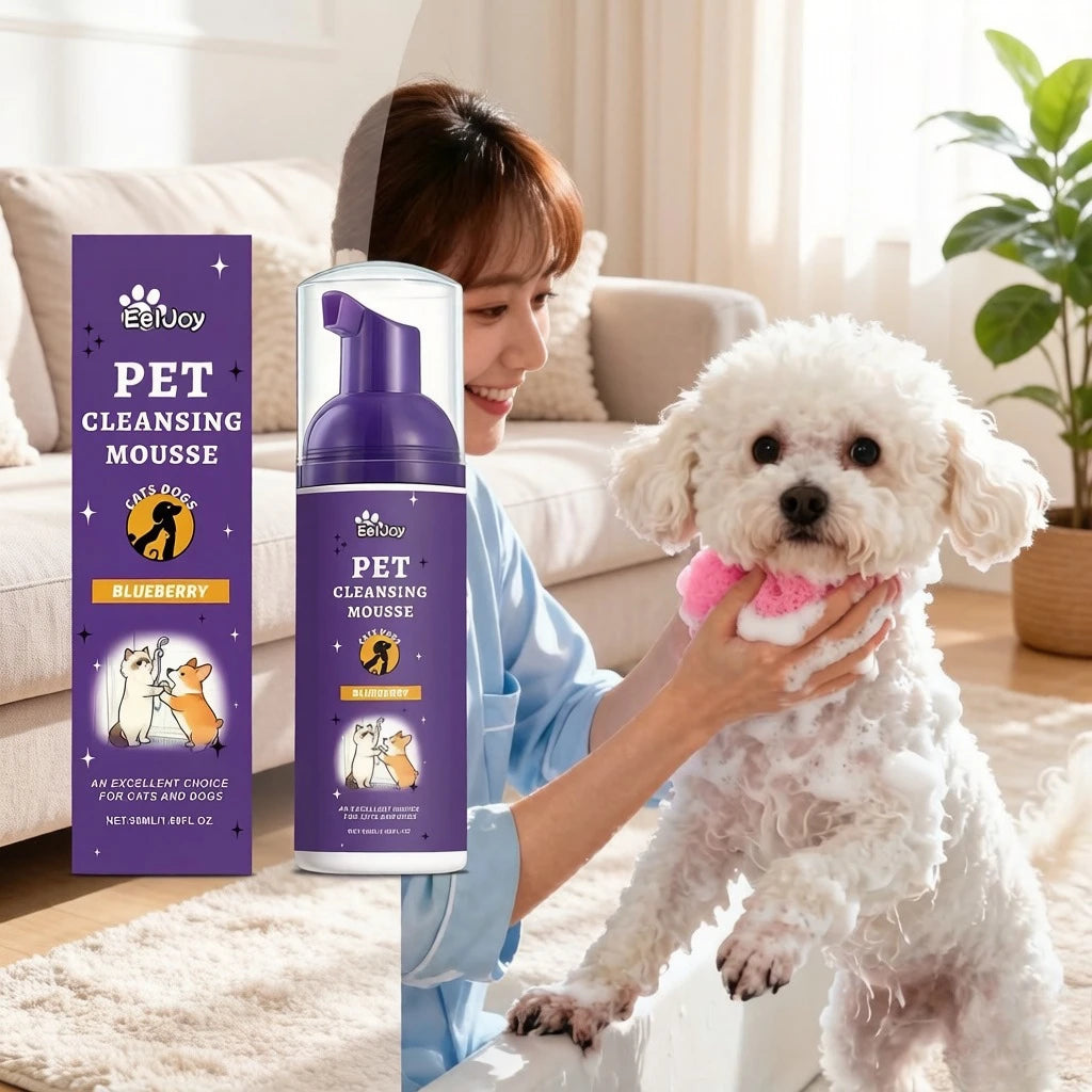 Pet Cleaning Mousse: Gentle cleaning removes odors and keeps pet fur smooth and shiny